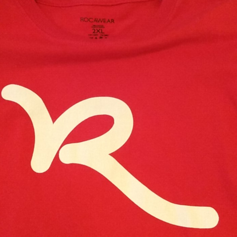 Nwot. Rocawear t-shirt - Picture 2 of 5